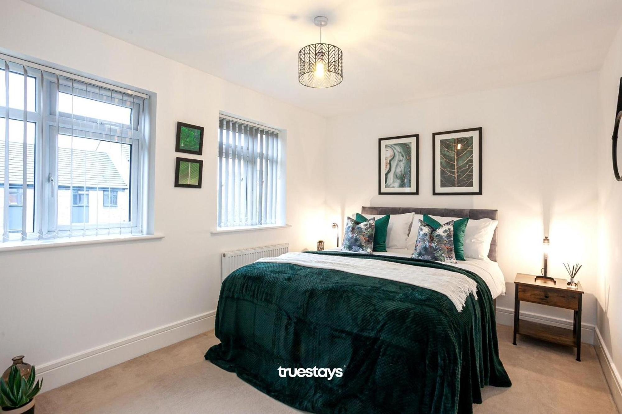 Ambassador House By Truestays - Luxury 4 Bedroom House In Stoke-On-Trent Etruria Extérieur photo