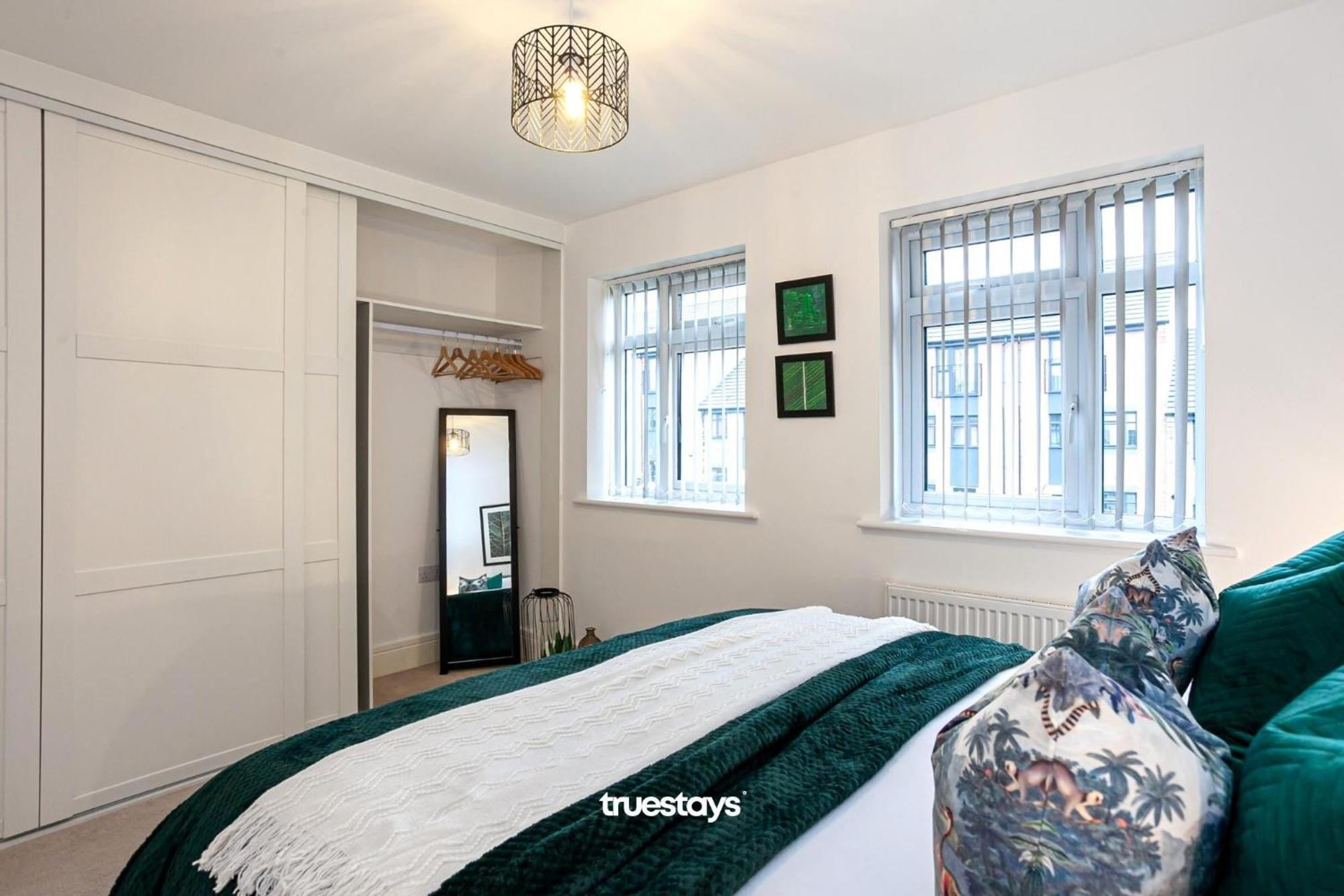 Ambassador House By Truestays - Luxury 4 Bedroom House In Stoke-On-Trent Etruria Extérieur photo