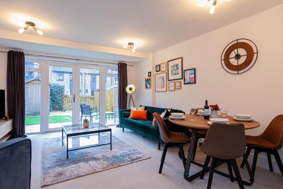 Ambassador House By Truestays - Luxury 4 Bedroom House In Stoke-On-Trent Etruria Extérieur photo